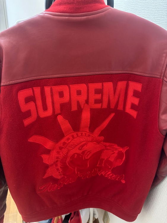 Supreme Varsity Jacketバーシティジャケット 自由の女神（古着・ファッション）の商品画像 - 査定依頼日：2026年8月19日 - 最高査定価格：30,000円