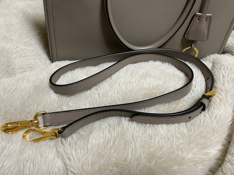 プラダ  （ブランドバッグ）の商品画像 - 査定依頼日：2025年1月17日 - 最高査定価格：70,000円