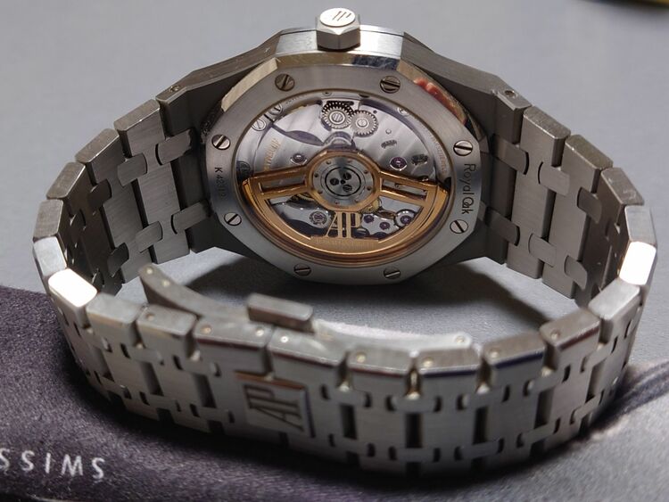 オーデマピゲ ロイヤルオーク 15500ST.OO.1220ST.03（高級時計）の商品画像 - 査定依頼日：2025年6月23日 - 最高査定価格：5,100,000円