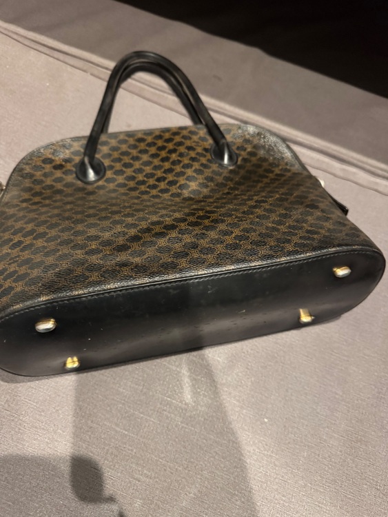 ハンドバッグ（ブランドバッグ）の商品画像 - 査定依頼日：2025年11月18日 - 最高査定価格：30,000円