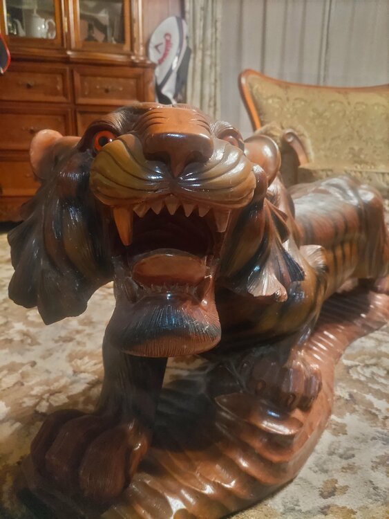 虎木彫り（美術品・骨董品）の商品画像 - 査定依頼日：2026年3月15日 - 最高査定価格：3,000円