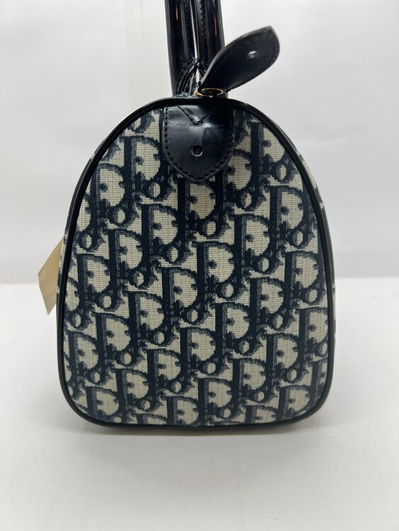 ディオール  （ブランドバッグ）の商品画像 - 査定依頼日：2025年1月16日 - 最高査定価格：130,000円