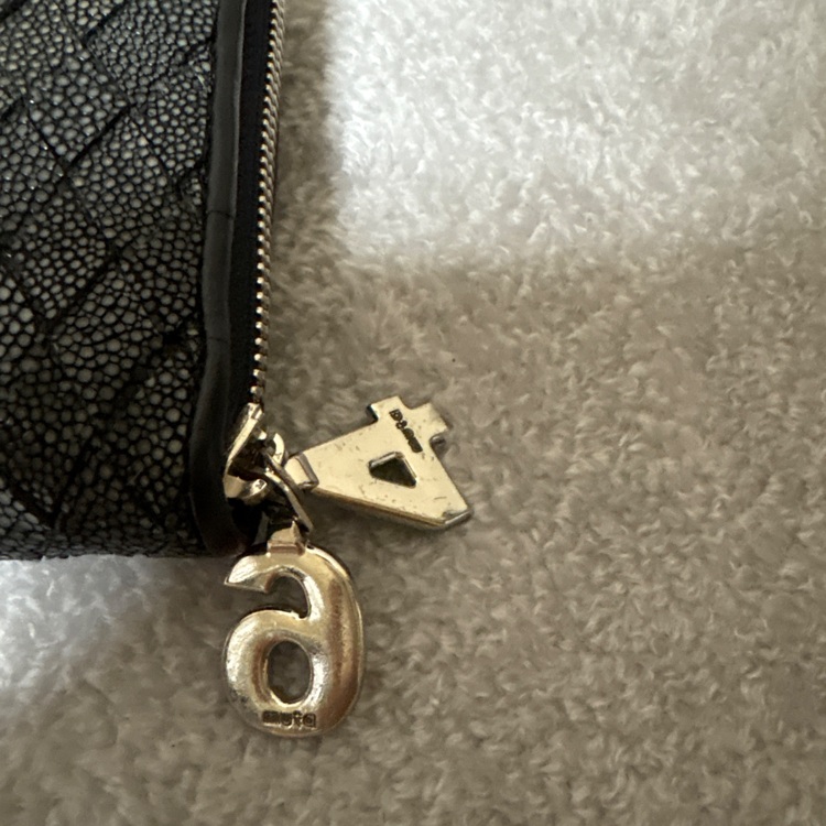 muta ムータ イントレチャート スティングレイ 長財布（ブランド財布・小物）の商品画像 - 査定依頼日：2025年9月18日 - 最高査定価格：18,000円