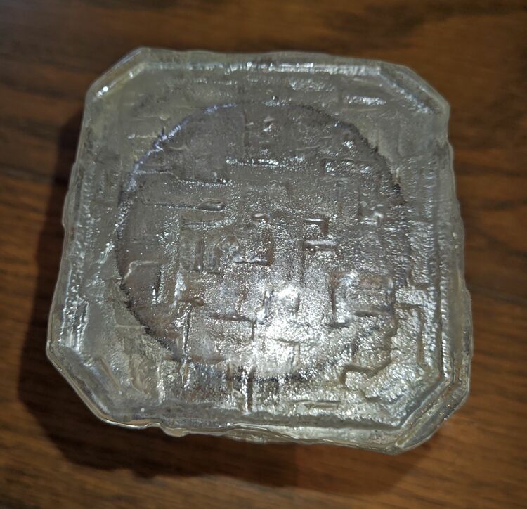 北欧　KOSTA BODA クリスタルキャンドルホルダー•ライター入れ（美術品・骨董品）の商品画像 - 査定依頼日：2025年11月23日 - 最高査定価格：1,000円