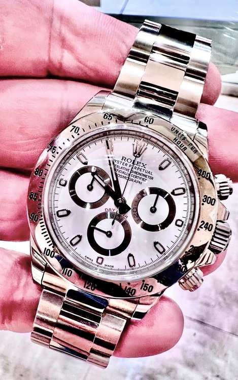 デイトナ116520（高級時計）の商品画像 - 査定依頼日：2025年8月30日 - 最高査定価格：3,450,000円