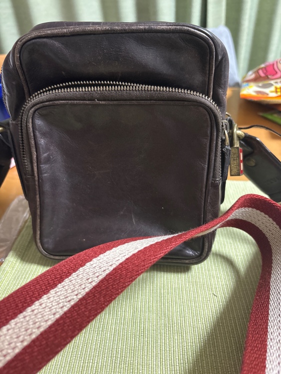 BALLY（ブランドバッグ）の商品画像 - 査定依頼日：2026年5月10日 - 最高査定価格：8,000円