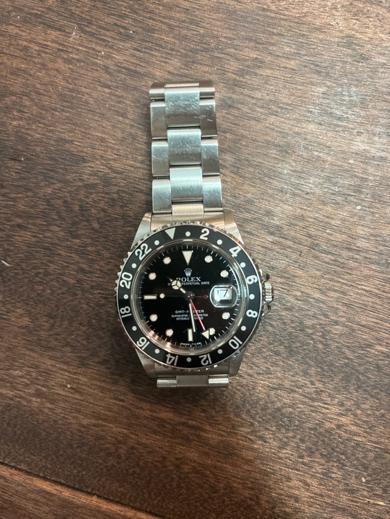 ロレックス GMTマスター Ref.16700（高級時計）の商品画像 - 査定依頼日：2025年8月22日 - 最高査定価格：1,400,000円
