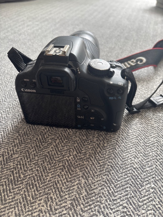 EOS kissx2（カメラ）の商品画像 - 査定依頼日：2026年4月20日 - 最高査定価格：8,000円
