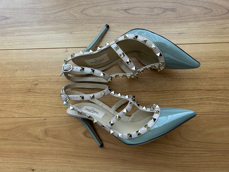 スタッズパンプス（古着・ファッション）の商品画像 - 査定依頼日：2025年9月3日 - 最高査定価格：5,000円