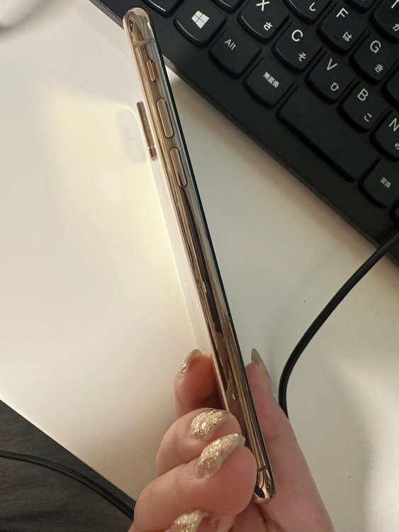 iPhoneXS 256GB SIMフリー（スマホ）の商品画像 - 査定依頼日：2025年2月3日 - 最高査定価格：10,000円