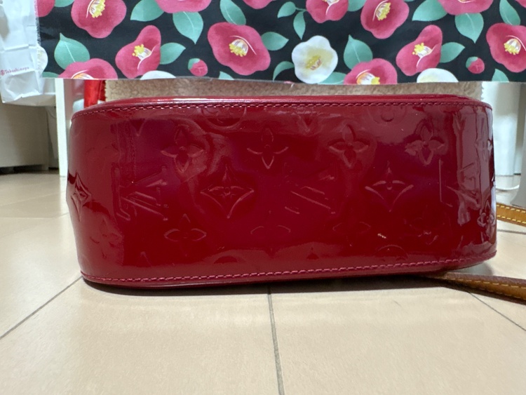 ヴェルニ（ブランドバッグ）の商品画像 - 査定依頼日：2026年1月31日 - 最高査定価格：60,000円