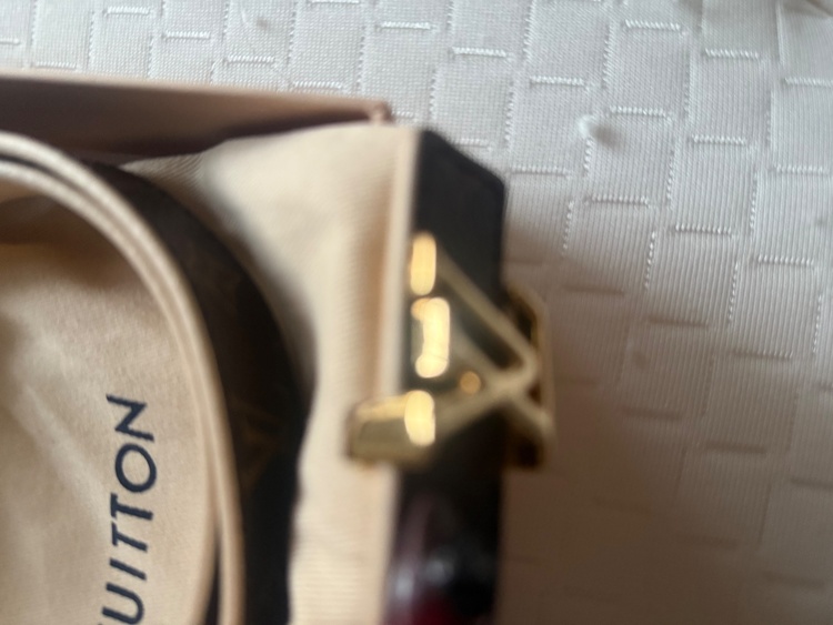 ･LV アイコニック 20MM リバーシブル（古着・ファッション）の商品画像 - 査定依頼日：2025年12月20日 - 最高査定価格：17,000円