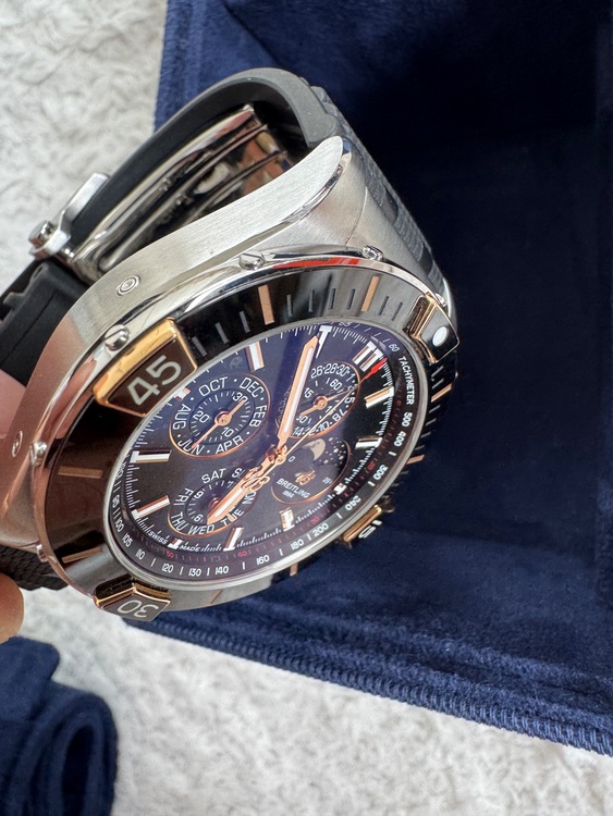 ブライトリング クロノマット （高級時計）の商品画像 - 査定依頼日：2025年8月12日 - 最高査定価格：1,000,000円