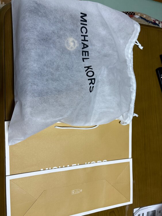 マイケルコース（ブランドバッグ）の商品画像 - 査定依頼日：2025年1月16日 - 最高査定価格：6,000円