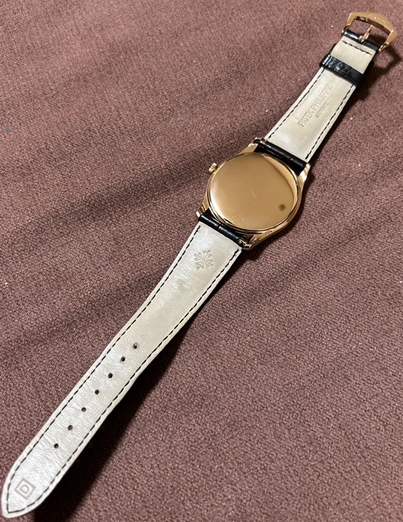 パテックフィリップ カラトラバ 5196R-001（高級時計）の商品画像 - 査定依頼日：2026年2月21日 - 最高査定価格：2,700,000円