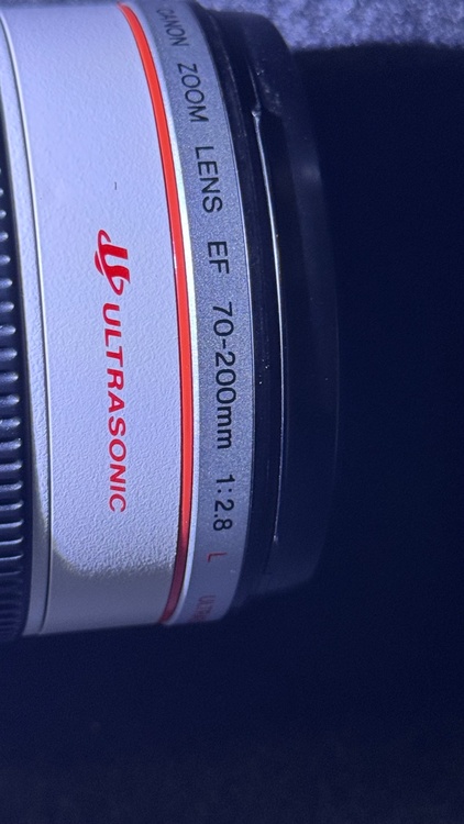 EF70-200mm F2.8L IS II USM（カメラ）の商品画像 - 査定依頼日：2026年9月6日 - 最高査定価格：140,000円