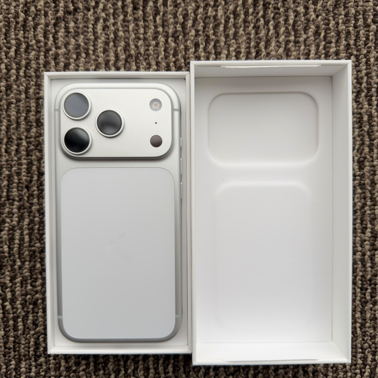 iPhone 17 Pro 256GB SIMフリー（スマホ）の商品画像 - 査定依頼日：2026年1月30日 - 最高査定価格：139,000円