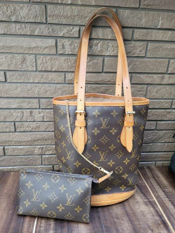 バケツ（ブランドバッグ）の商品画像 - 査定依頼日：2025年3月2日 - 最高査定価格：60,000円