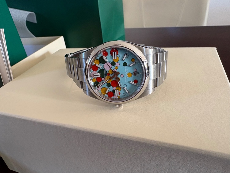 ロレックス パーペチュアルデイト 12430（高級時計）の商品画像 - 査定依頼日：2026年1月14日 - 最高査定価格：3,000,000円