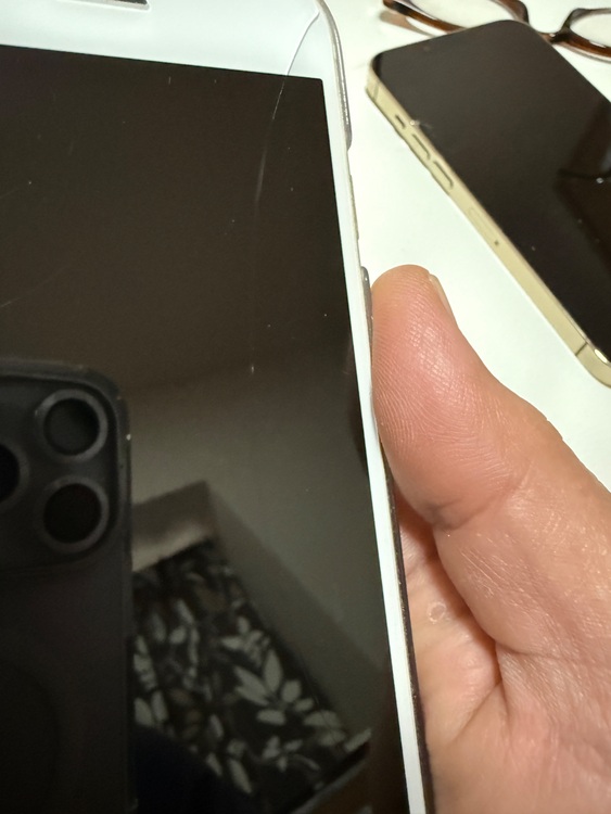 iPhone7 （スマホ）の商品画像 - 査定依頼日：2025年7月24日 - 最高査定価格：2,500円