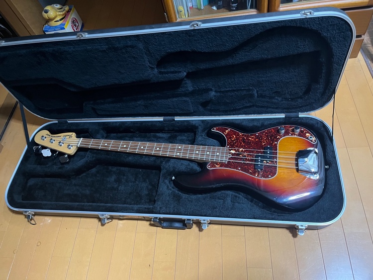 アメリカンプロフェッショナル　プレシジョンベース（ピアノ・楽器・PA機材）の商品画像 - 査定依頼日：2026年3月28日 - 最高査定価格：120,000円