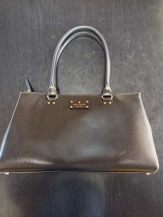 kate spade（ブランドバッグ）の商品画像 - 査定依頼日：2025年4月26日 - 最高査定価格：3,000円