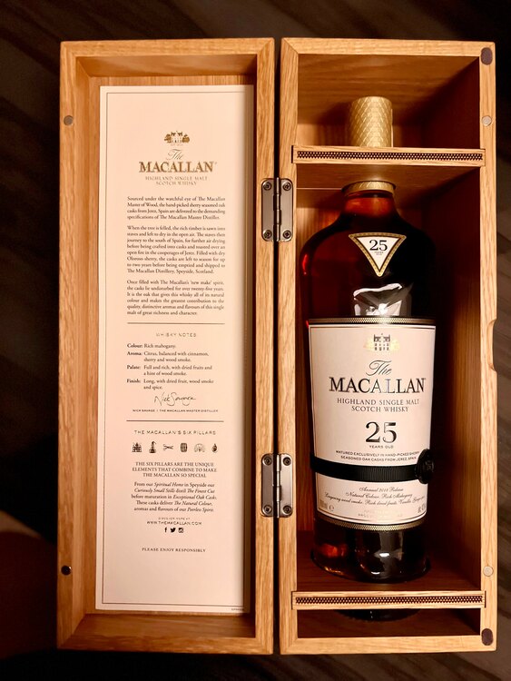 マッカラン25年（お酒）の商品画像 - 査定依頼日：2025年2月8日 - 最高査定価格：200,000円