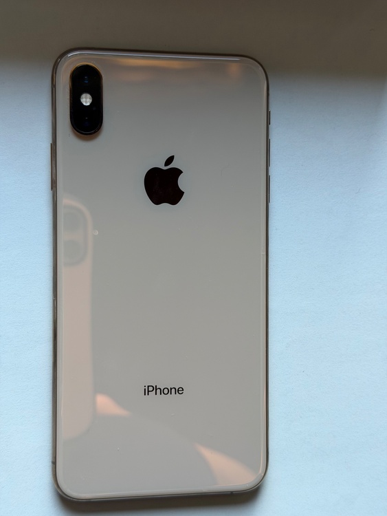 iPhone iPhoneXS Max 64GB Softbank（スマホ）の商品画像 - 査定依頼日：2026年6月3日 - 最高査定価格：17,000円