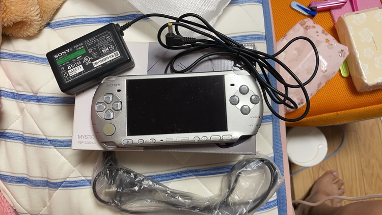 PSP-3000（ゲーム機本体・ゲームソフト）の商品画像 - 査定依頼日：2025年9月14日 - 最高査定価格：5,000円