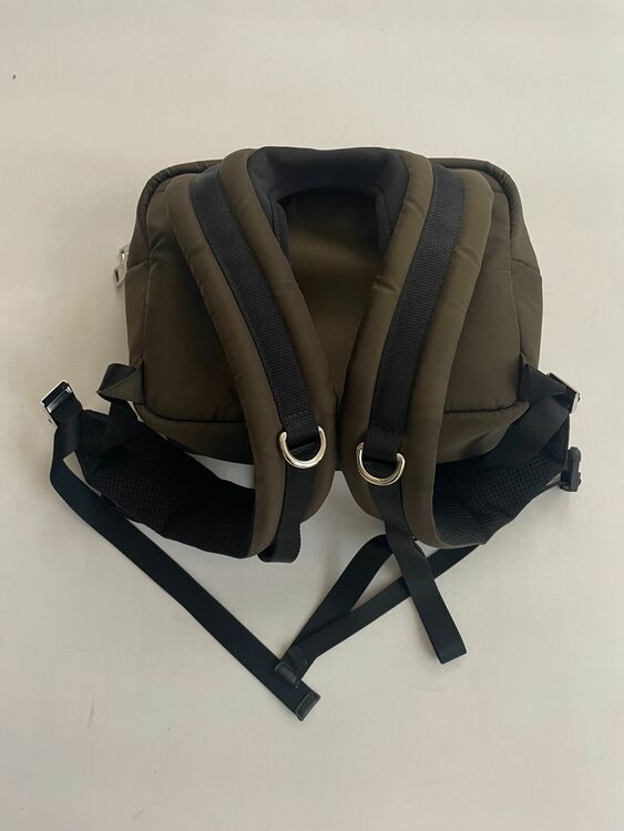 PRADA (2VZ044) カーキBAG（ブランドバッグ）の商品画像 - 査定依頼日：2025年11月11日 - 最高査定価格：60,000円