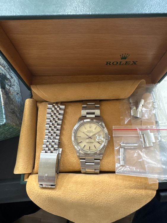 ロレックス デイトジャスト 16264 W（高級時計）の商品画像 - 査定依頼日：2025年9月7日 - 最高査定価格：900,000円