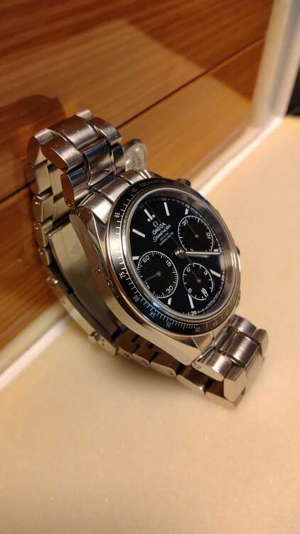 オメガ スピードマスター 32630405003001（高級時計）の商品画像 - 査定依頼日：2025年5月6日 - 最高査定価格：430,000円