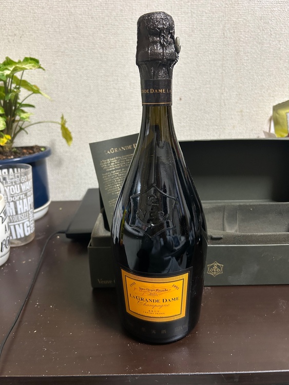 ラ　グランデ　イエロー　1993（お酒）の商品画像 - 査定依頼日：2026年1月12日 - 最高査定価格：3,000円