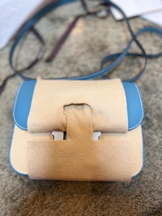 コンスタンスミニ（ブランドバッグ）の商品画像 - 査定依頼日：2026年4月1日 - 最高査定価格：1,600,000円