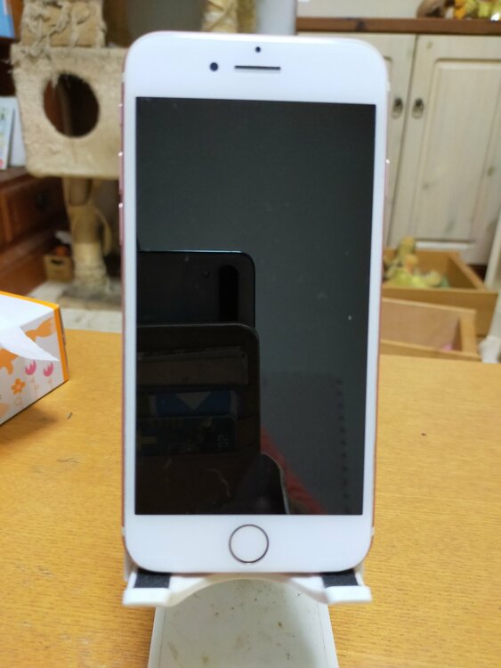 iPhone iPhone7 32GB Softbank（スマホ）の商品画像 - 査定依頼日：2026年10月3日 - 最高査定価格：500円