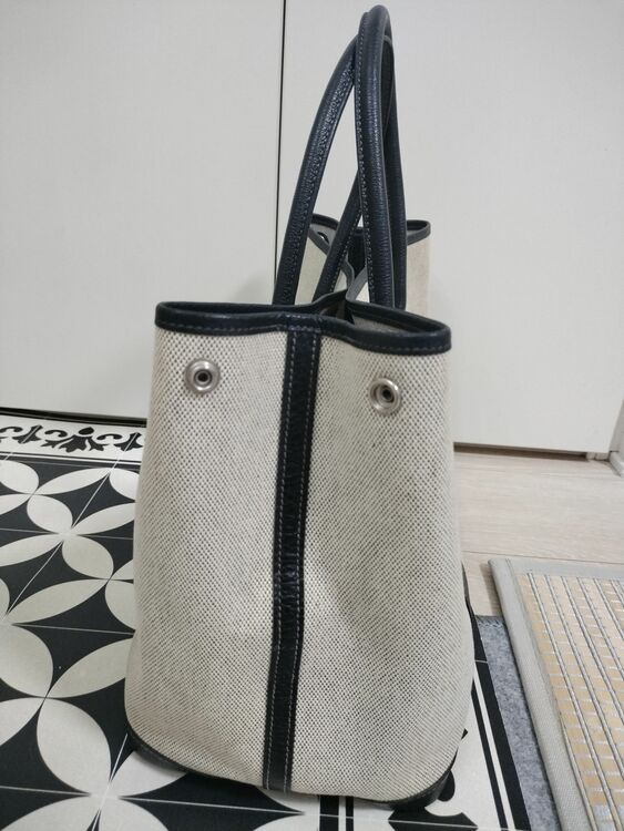 ガーデンパーティー（ブランドバッグ）の商品画像 - 査定依頼日：2025年8月5日 - 最高査定価格：200,000円