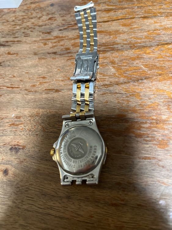 ブライトリング クロノマット B7134（高級時計）の商品画像 - 査定依頼日：2025年8月4日 - 最高査定価格：350,000円