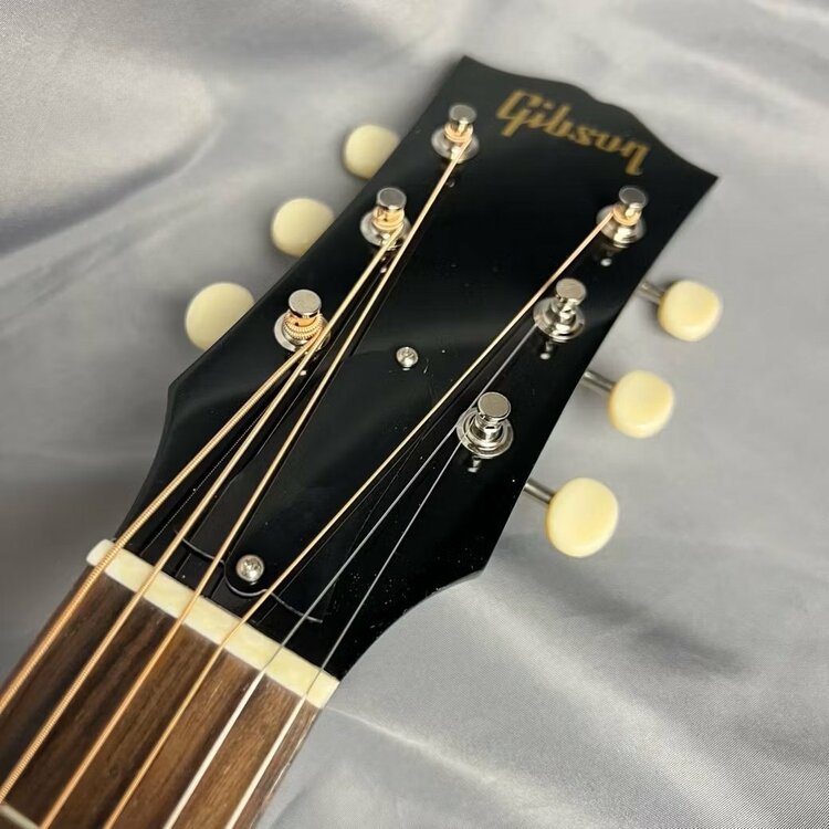 60s J-45 STD FIXED Ebony 島村楽器オーダーモデル（ピアノ・楽器・PA機材）の商品画像 - 査定依頼日：2026年5月1日 - 最高査定価格：180,000円