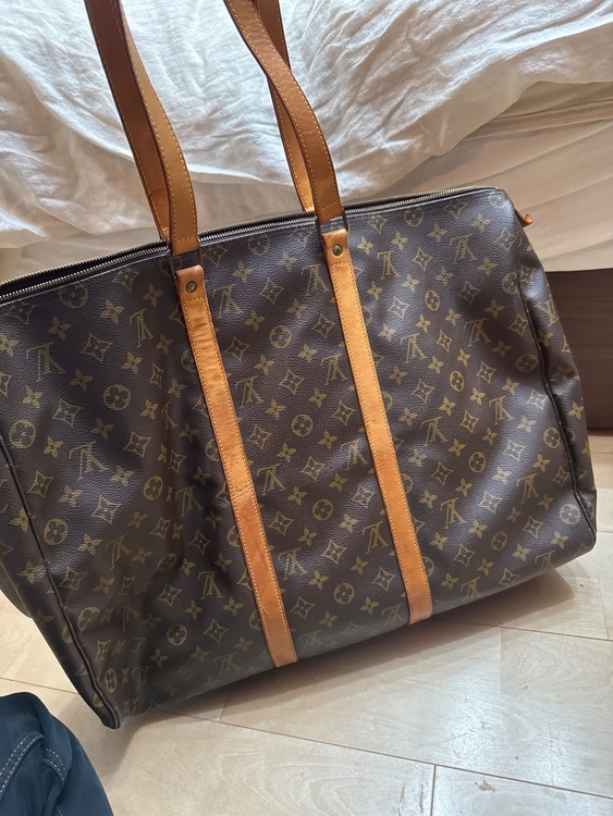 わからないです（ブランドバッグ）の商品画像 - 査定依頼日：2025年12月8日 - 最高査定価格：70,000円