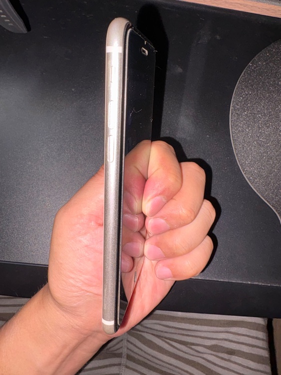 MMYG3J/A（スマホ）の商品画像 - 査定依頼日：2025年10月9日 - 最高査定価格：8,800円