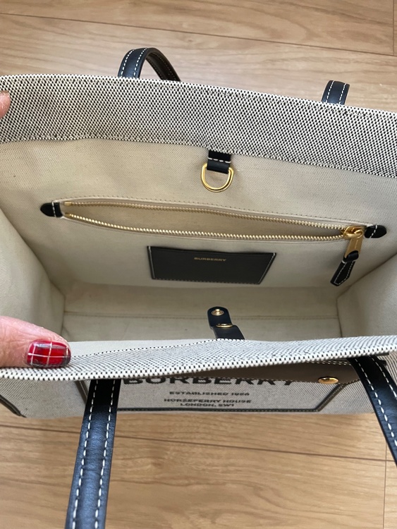 BURBERRY バッグ（ブランドバッグ）の商品画像 - 査定依頼日：2025年12月7日 - 最高査定価格：40,000円