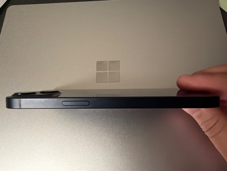 iPhone 13 256GB SIMフリー（スマホ）の商品画像 - 査定依頼日：2026年3月31日 - 最高査定価格：39,000円