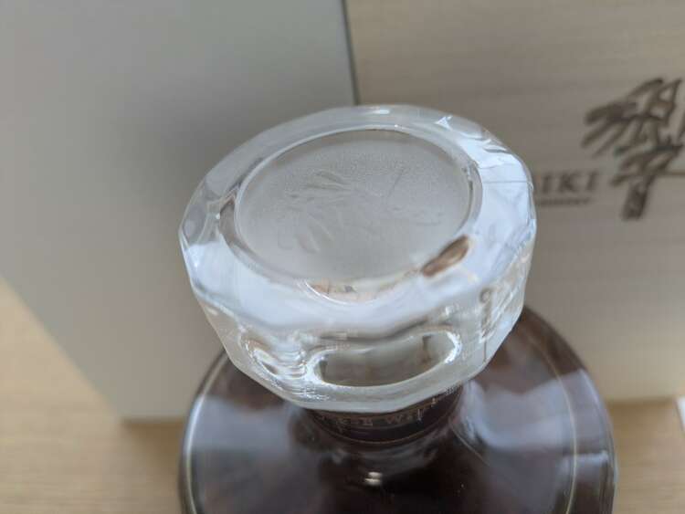 ウイスキー サントリー響 （お酒）の商品画像 - 査定依頼日：2025年3月27日 - 最高査定価格：65,000円