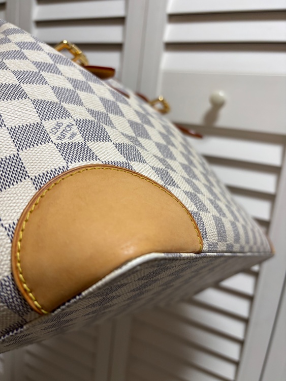 アズール　ハムステッドMM（ブランドバッグ）の商品画像 - 査定依頼日：2026年3月6日 - 最高査定価格：52,000円