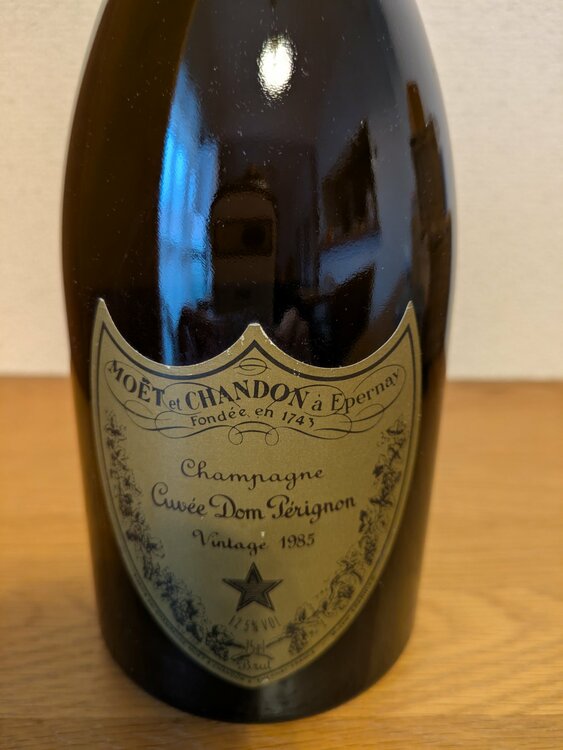 シャンパン ドン・ペリニヨン （お酒）の商品画像 - 査定依頼日：2026年1月26日 - 最高査定価格：20,000円