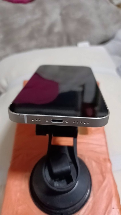 iPhone 12 128GB au（スマホ）の商品画像 - 査定依頼日：2026年5月8日 - 最高査定価格：24,000円