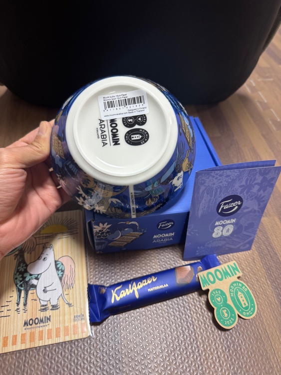 MOOMIN×ARABIA×Fazer ボウル15cm（80th）チョコバー付き（食器）の商品画像 - 査定依頼日：2025年12月12日 - 最高査定価格：100,000円