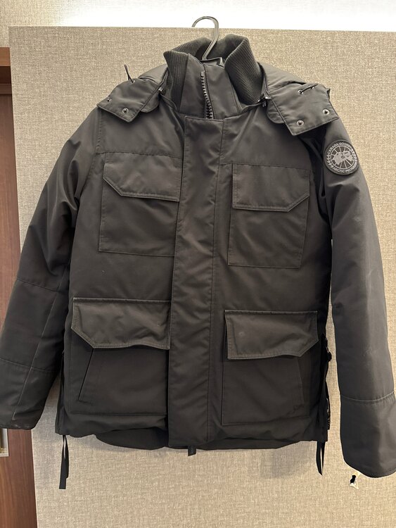 カナダグース（古着・ファッション）の商品画像 - 査定依頼日：2024年12月13日 - 最高査定価格：20,000円