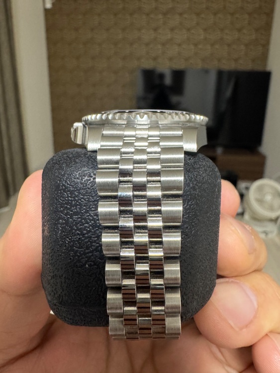 ロレックス GMTマスター （高級時計）の商品画像 - 査定依頼日：2025年6月6日 - 最高査定価格：2,600,000円