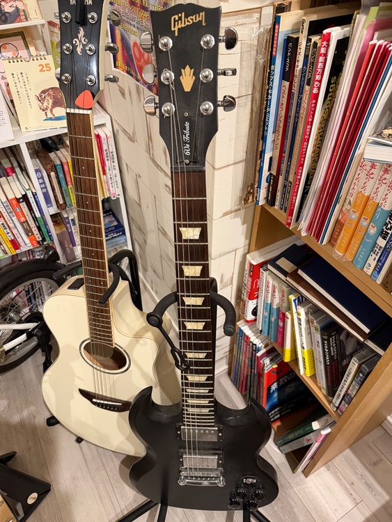 「2013年製 Gibson SG 60s Tribute、Ebony、シリア（ピアノ・楽器・PA機材）の商品画像 - 査定依頼日：2026年8月17日 - 最高査定価格：55,000円